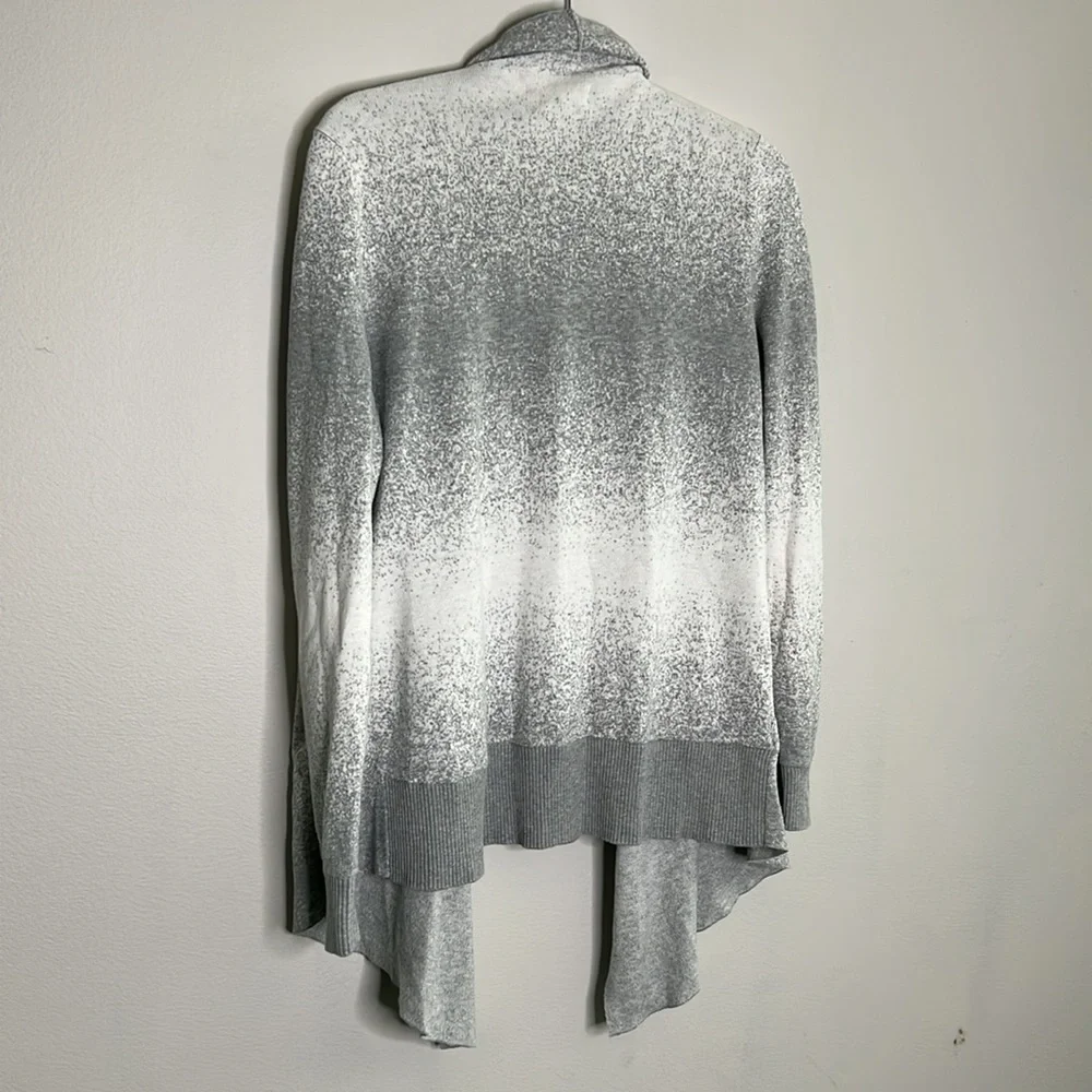LOU & GREY gray and white blurred striped open front cardigan size Medium - Picture 10 of 14